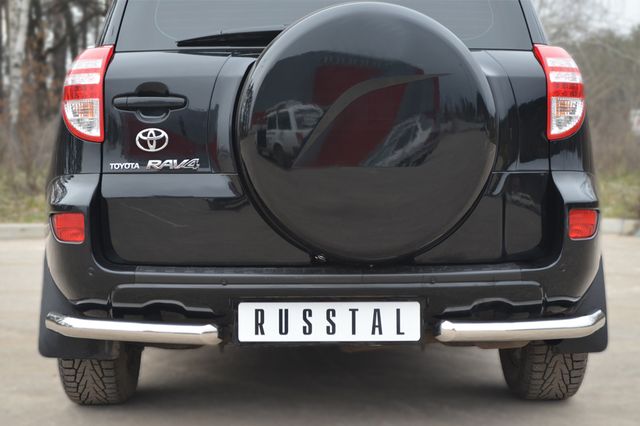 Защита RusStal заднего бампера уголки d63 для Toyota RAV4 III (обычная база) 2010-2012. Артикул TRZ-100508