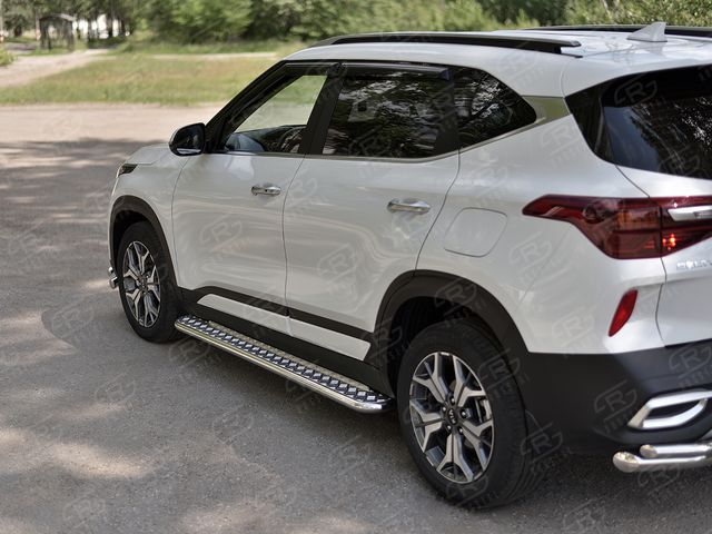 Защита порогов RusStal труба d42 с листом (лист алюм, проф.сталь) (вариант 2) для Kia Seltos 2020-2026. Артикул KSLL-0034172