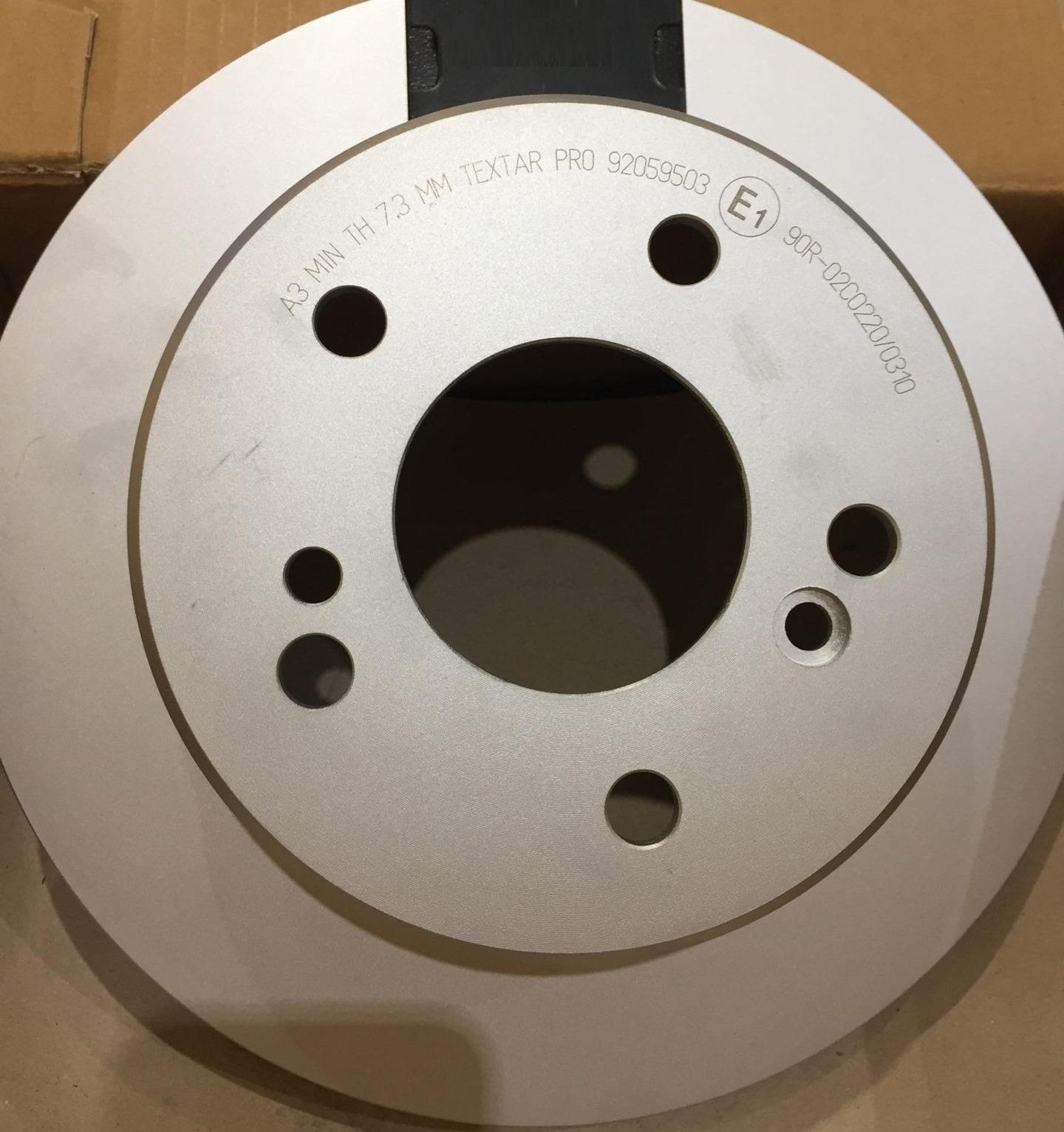 Тормозной диск Textar Pro. Артикул 92059503