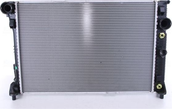 Радиатор охлаждения двигателя Nissens. Артикул 67162
