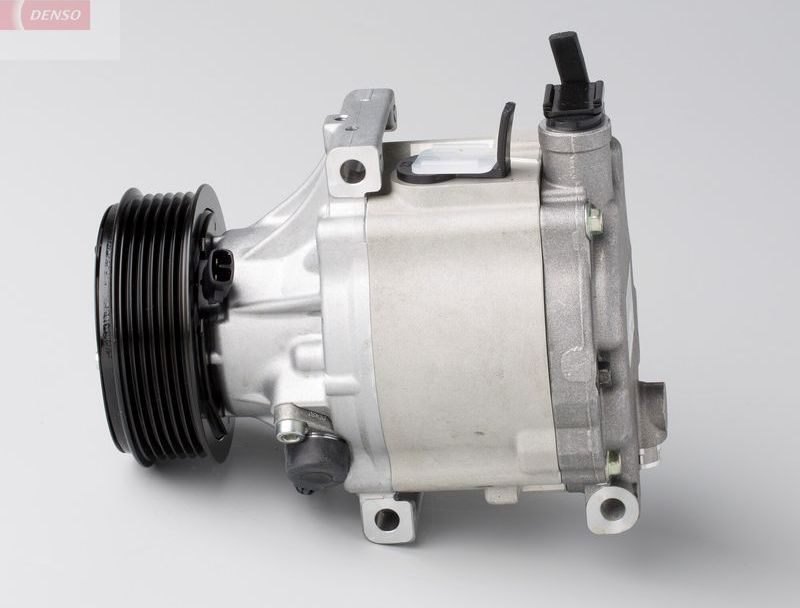 Компрессор кондиционера Denso. Артикул DCP36003