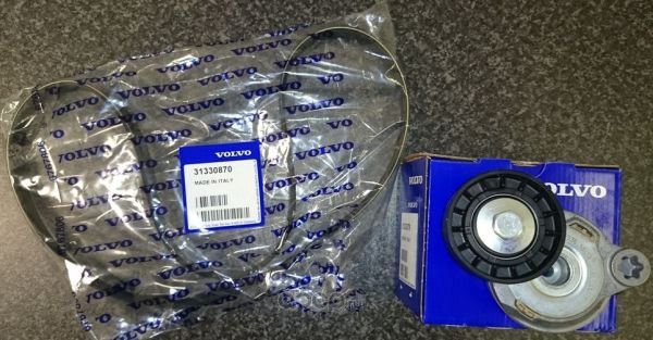 Натяжной ролик (натяжитель) приводного клинового зубчатого ремня Volvo. Артикул 31401425