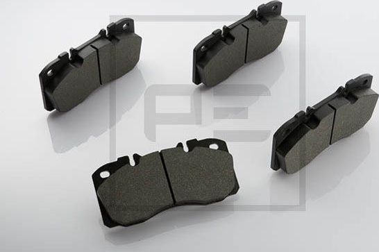 Тормозные колодки PE Automotive. Артикул 086.315-50A
