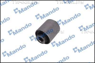 Сайлентблок переднего рычага подвески Mando. Артикул DCC010697