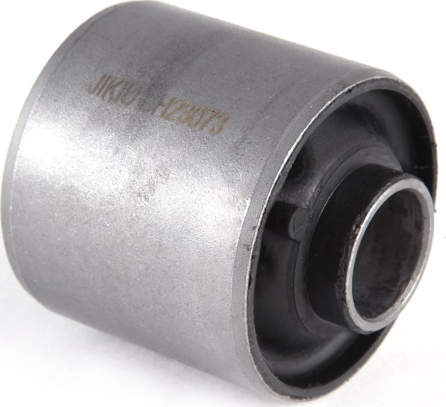 ВТУЛКА ЗАДНЕЙ ПОДВЕСКИ MB515563 Jikiu. Артикул BH23073