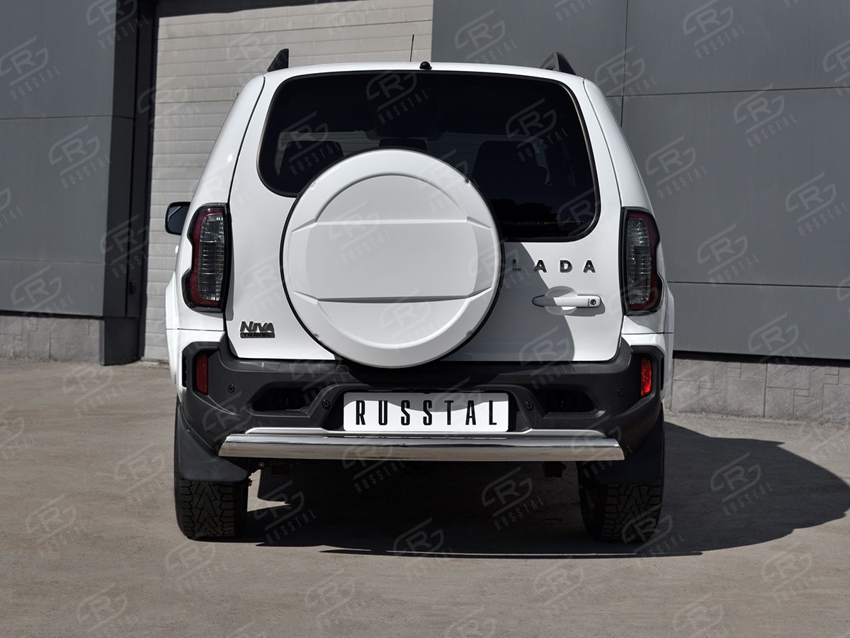 Защита RusStal заднего бампера d75х42 (дуга) для Lada Niva Travel 2021-2026. Артикул LNTZ-003566
