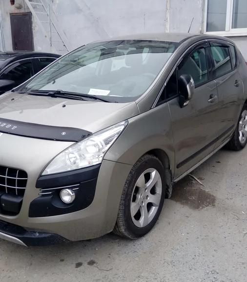 Дефлектор Vip-Tuning для капота Peugeot 3008 2009-2013. Артикул PG41