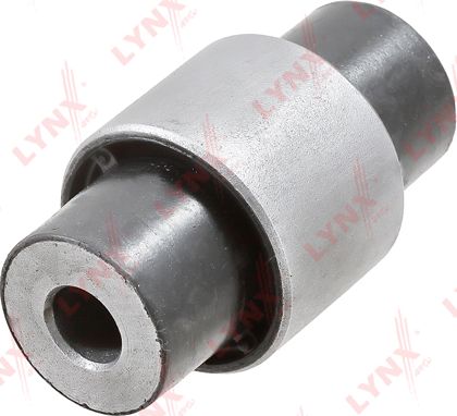 Сайлентблок переднего рычага подвески LYNXauto. Артикул C8463