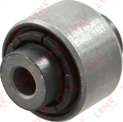 Сайлентблок заднего рычага подвески LYNXauto. Артикул B8402