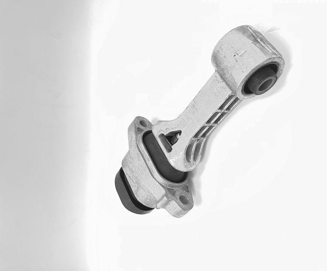 Подушка (опора) двигателя CTR. Артикул GZ0183