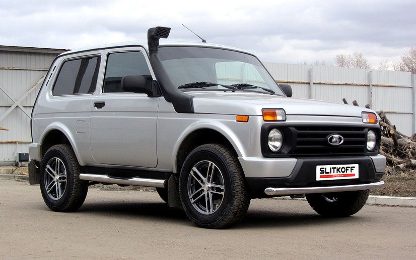 Защита Slitkoff переднего бампера d57 радиусная для ВАЗ 2121 4х4 Urban 3дв. 2014-2026. Артикул NivUR002