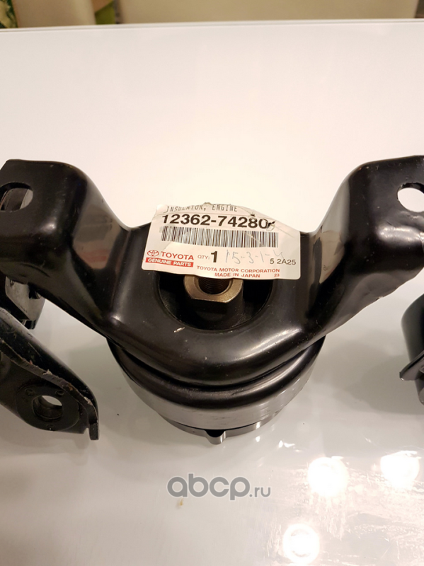 Подушка (опора) двигателя Toyota. Артикул 1236274280