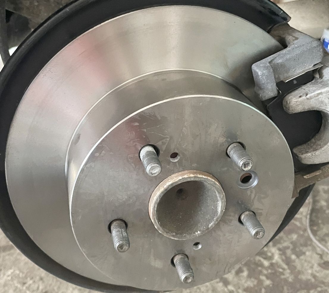 Тормозной диск Bosch. Артикул 0 986 479 R06