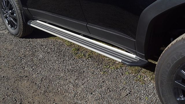 Пороги алюминиевые ТСС Slim Line Silver 1720 мм для Toyota Land Cruiser Prado 250 2023-2026. Артикул TOYLC25024-09S