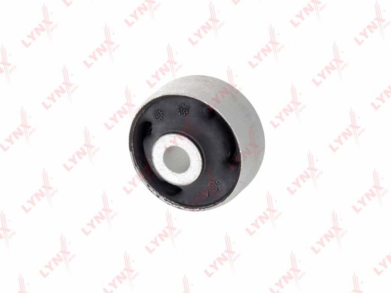 Сайлентблок переднего рычага подвески LYNXauto. Артикул C8014