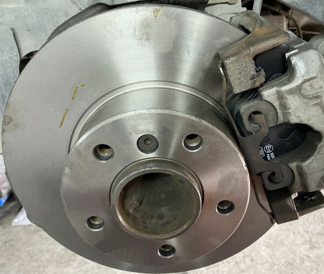 Тормозной диск Bosch. Артикул 0 986 479 R72