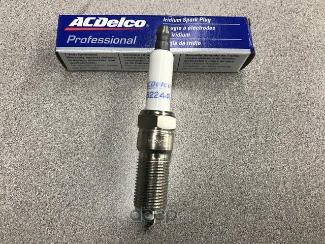 Свеча зажигания General Motors. Артикул 12622441