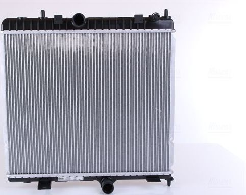 Радиатор охлаждения двигателя Nissens нижний для Peugeot 3008 I 2011-2016. Артикул 636028
