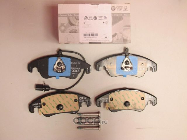 Тормозные колодки VAG. Артикул 8K0698151H