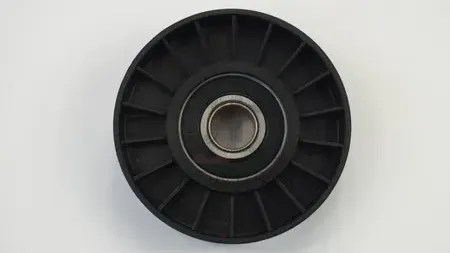 РОЛИК НАТЯЖИТЕЛЯ ПРИВОДНОГО РЕМНЯ (Quattro Freni). Артикул QF31P00193