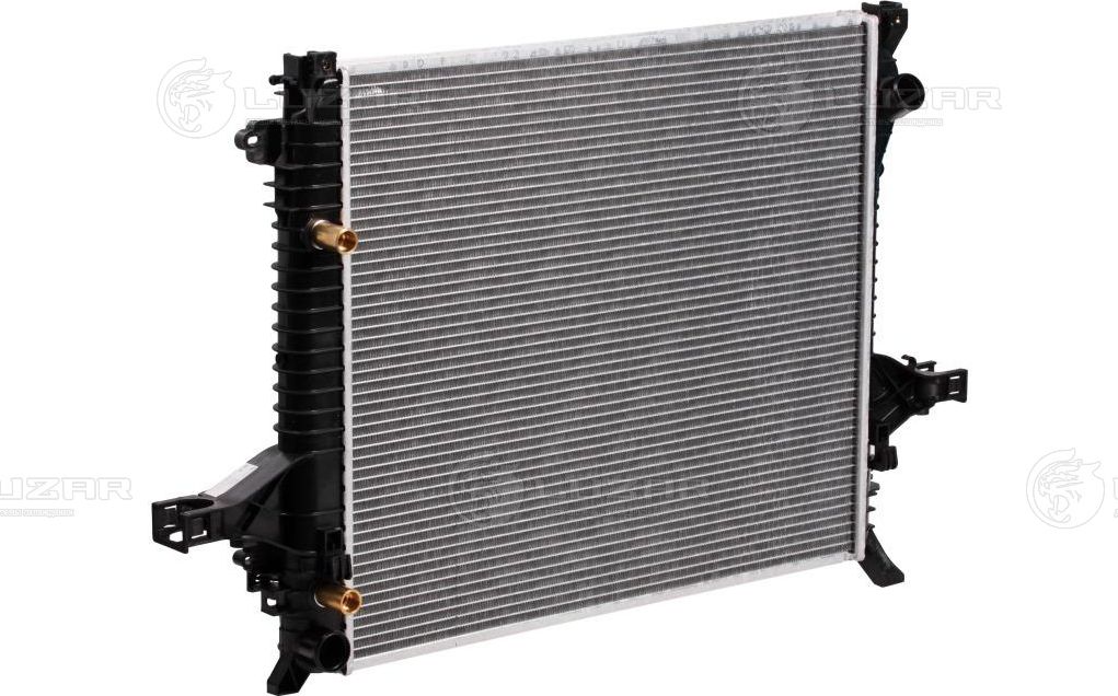 Радиатор охлаждения двигателя Luzar. Артикул LRc 10157