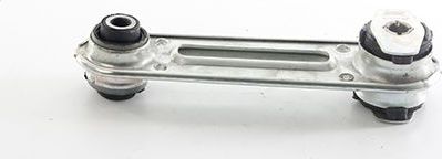 Подушка (опора) двигателя BSG. Артикул BSG 75-700-098