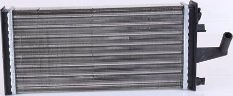 Радиатор отопителя (печки) Nissens ** FIRST FIT ** для IVECO Daily II 1989-1999. Артикул 71807
