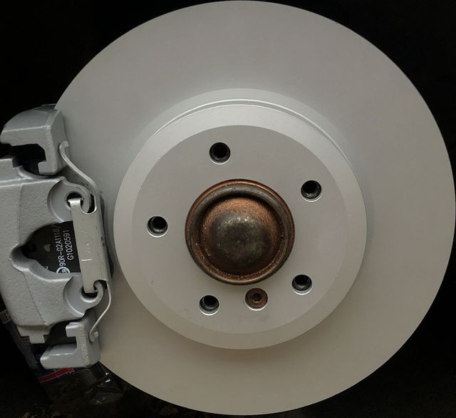 Тормозной диск Textar Pro+. Артикул 92106905