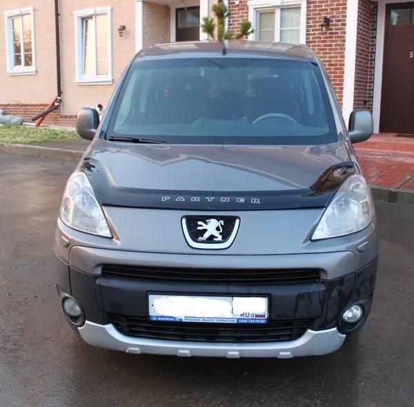 Дефлектор Vip-Tuning для капота Peugeot Partner II (Tepee) 2008-2026. Артикул PG12