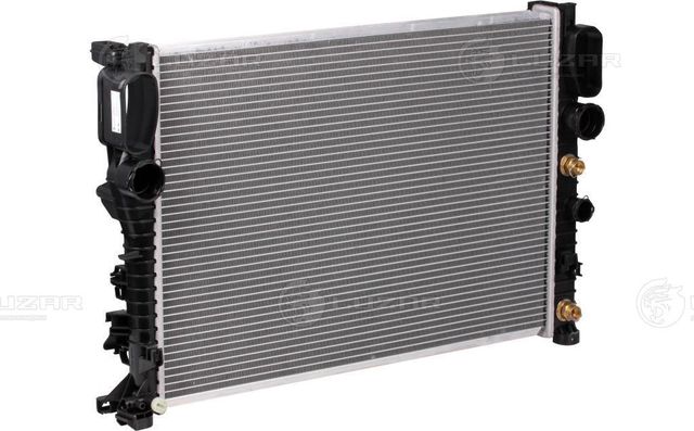 Радиатор охлаждения двигателя Luzar для Mercedes-Benz CLS I (C219) 2004-2010. Артикул LRc 15111