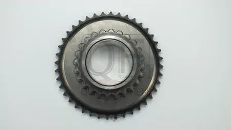 ШЕСТЕРНЯ РАСПРЕДВАЛА (Quattro Freni). Артикул QF33A00246