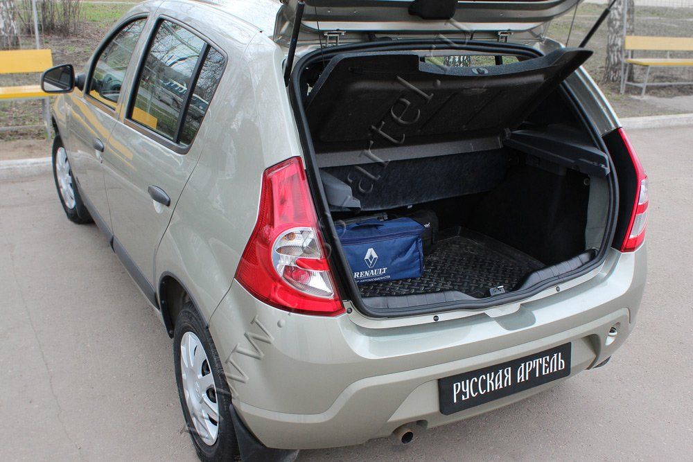 Накладка Русская Артель на порожек багажника для Renault Sandero I 2009-2013. Артикул NRS-026302