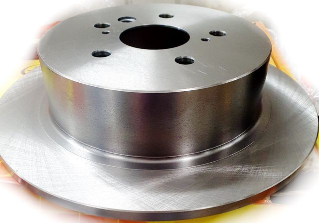 Тормозной диск Advics задний для Lexus RX III 2008-2015. Артикул A6R598B