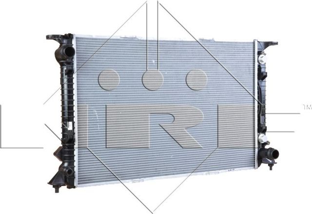 Радиатор охлаждения двигателя NRF EASY FIT для Audi A4 IV (B8) 2007-2015. Артикул 53719