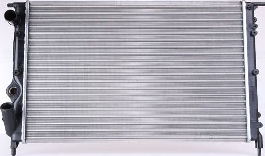 Радиатор охлаждения двигателя Nissens. Артикул 63925