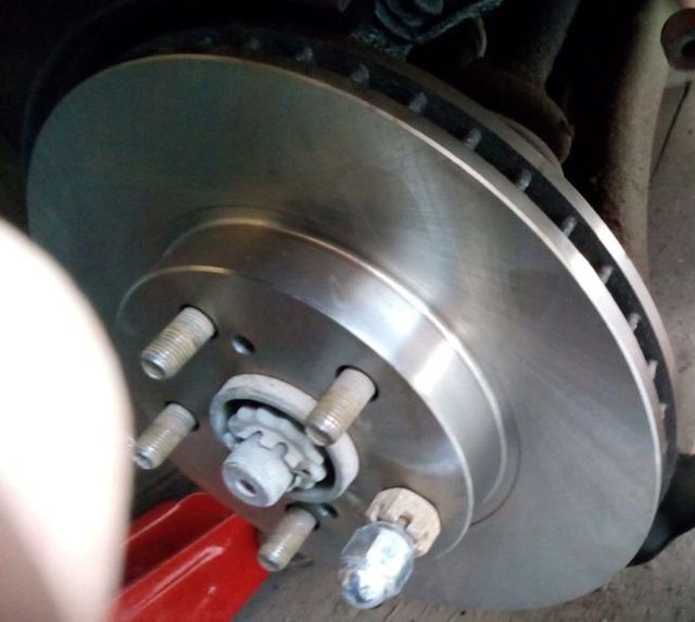 Тормозной диск NiBK передний для Toyota Carina E 1992-1997. Артикул RN1058