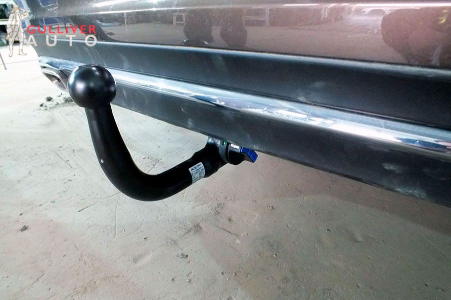 Фаркоп Steinhof для Mercedes-Benz E-Класс W212 седан (вкл. AMG) 2009-2017. Быстросъемный крюк. Артикул M-118