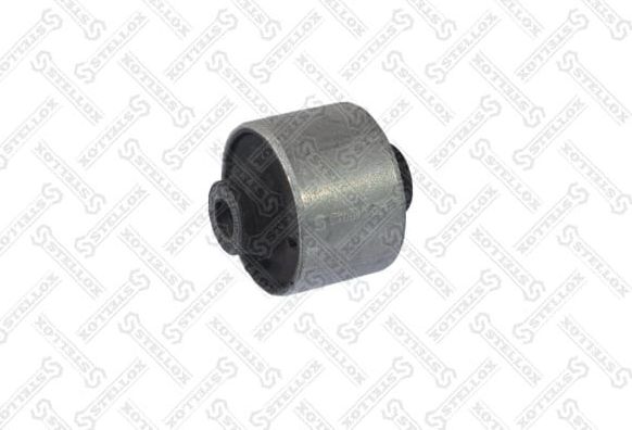 Сайлентблок переднего рычага подвески Stellox. Артикул 77-02096-SX