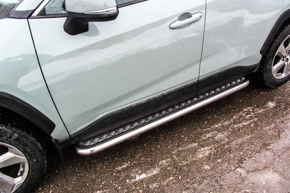 Пороги Slitkoff труба d57 с листом для Toyota RAV4 V 2018-2026. Артикул TR419-004