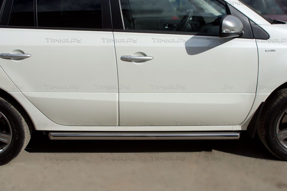 Защита порогов RusStal труба d63 (вариант 1) для Renault Koleos 2012-2026. Артикул RKT-0005851