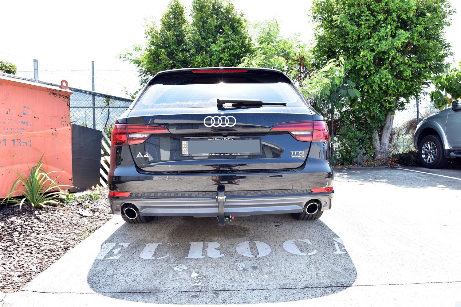 Фаркоп Westfalia (оригинал) для Audi A4 B9 седан/универсал 2015-2026. Быстросъемный крюк. Артикул 305447600001