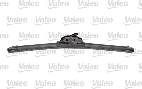 Щетка стеклоочистителя (дворник) Valeo First Multiconnection. Артикул 575782