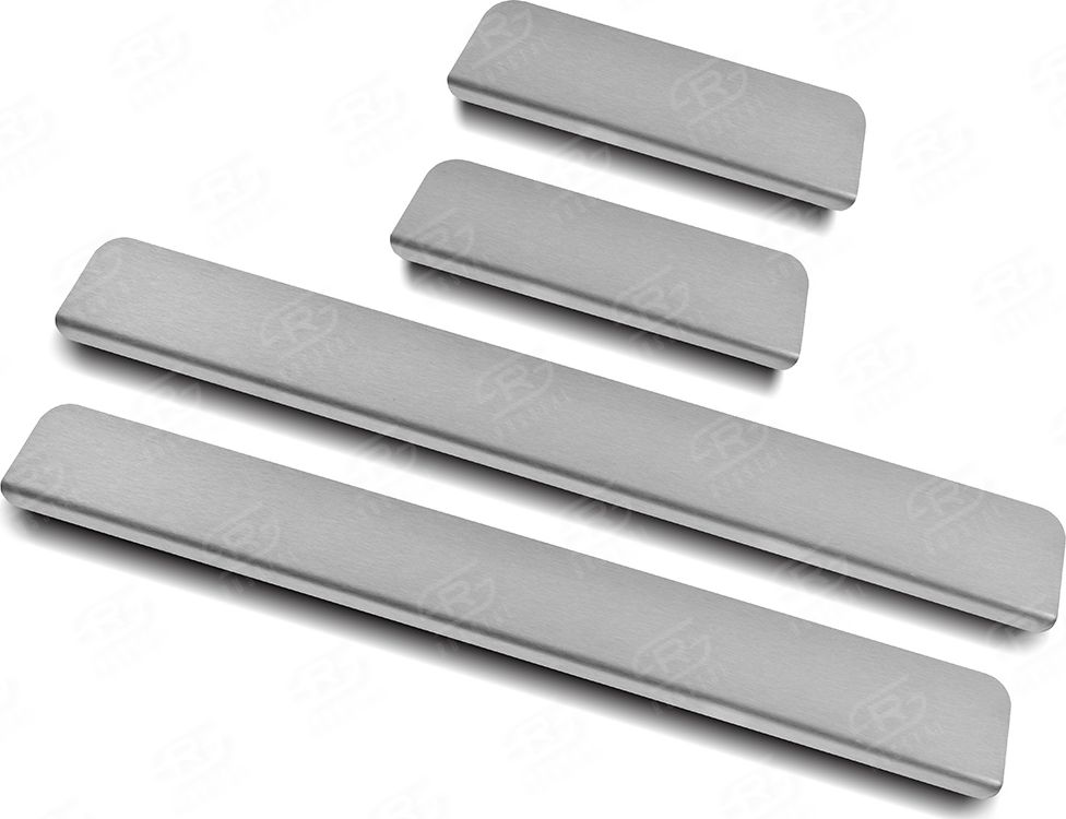 Накладки RusStal на пороги (лист нерж. шлифованный) для Nissan Terrano III 2014-2026. Артикул NISTR14-02