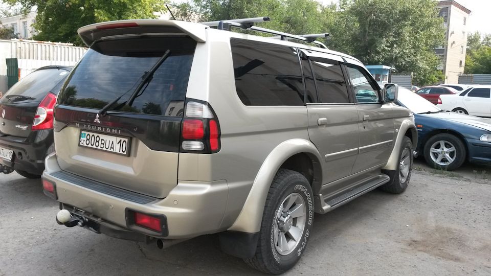 Дефлекторы Cobra Tuning для окон Mitsubishi Pajero Sport I 1998-2008. Артикул M41498