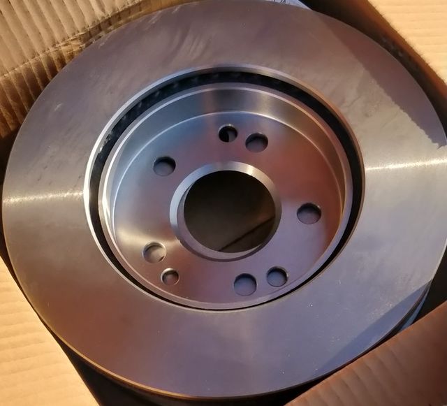 Тормозной диск Textar. Артикул 92031900