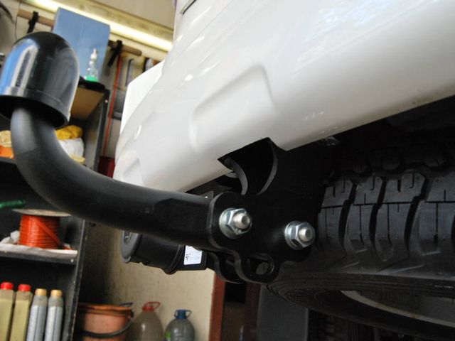 Фаркоп Steinhof для Toyota Land Cruiser Prado 120 3-дв. 2002-2009. Артикул T-163