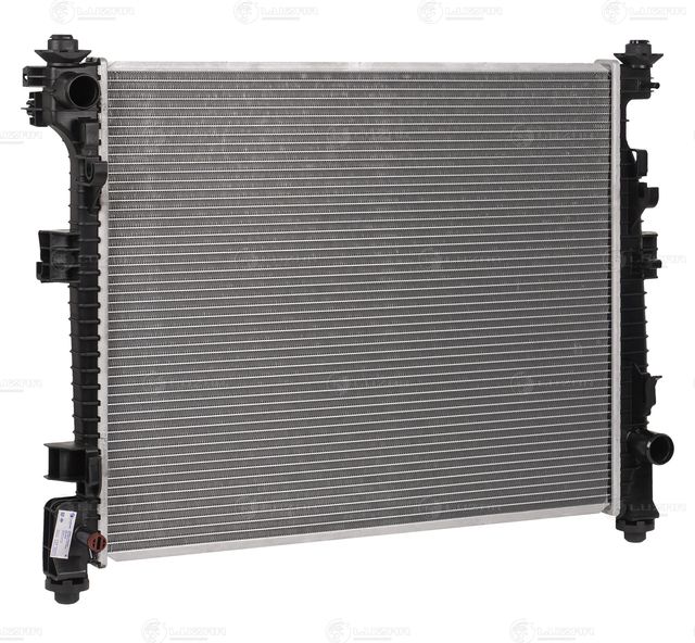 Радиатор охлаждения двигателя Luzar для Jeep Grand Cherokee IV (WK2) 2011-2026. Артикул LRc 0334