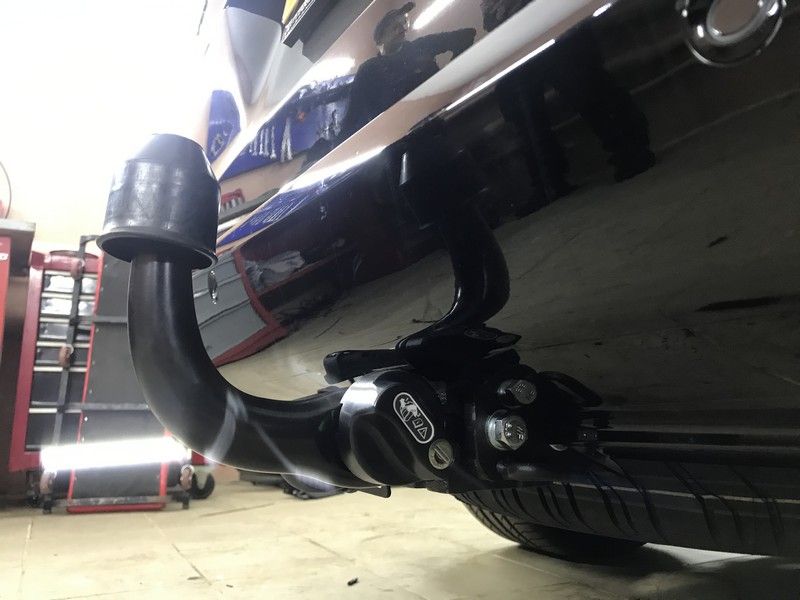 Фаркоп Steinhof для Mercedes-Benz V-Класс W447 (вкл. AMG пакет) 2014-2026. Быстросъемный крюк. Артикул M-239