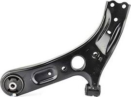 Поперечный рычаг BSG. Артикул BSG 40-315-027