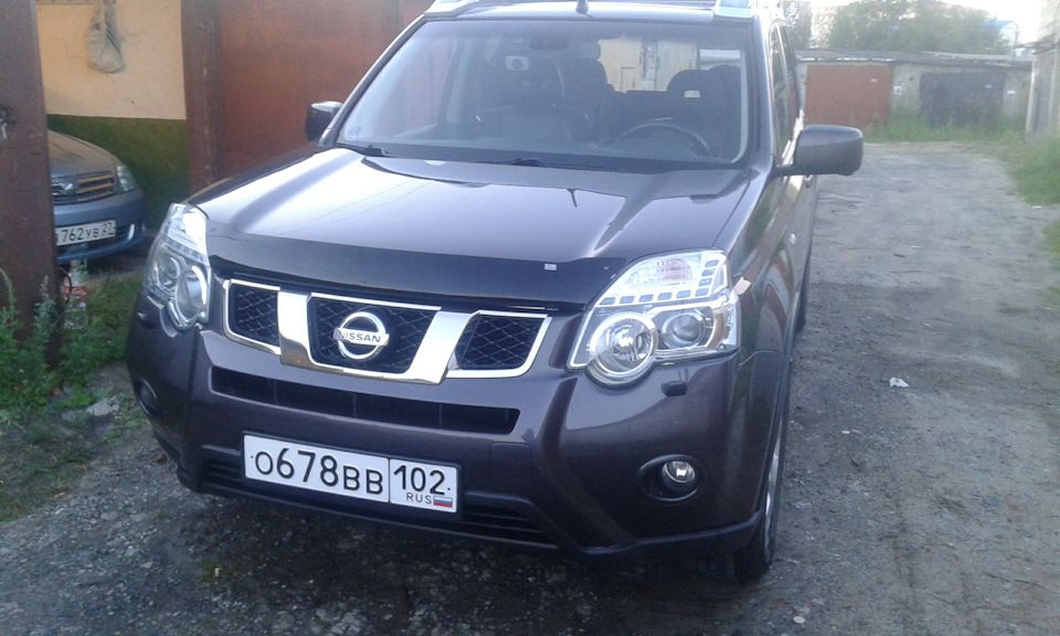Дефлектор SIM для капота Nissan X-Trail T31 2007-2014. Артикул SNIXTR0712